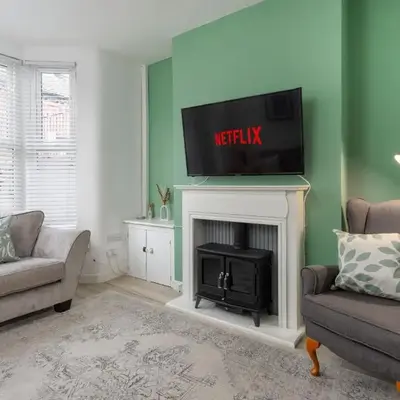 St Davids House - Air Host & Stay - 4 Bedrooms - Contractor Friendly