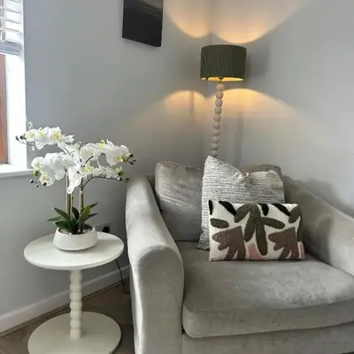 Stoops Hall - 2 bed first floor apartment