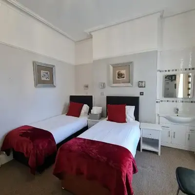 Clifton Villa - Southport
