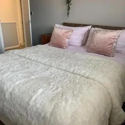 My Perfect Place Rooms & Apartments -Some rooms with Hot Tub- Free Parking